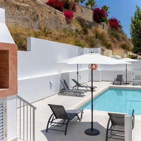 Villa Aqua Queen Coral Bay